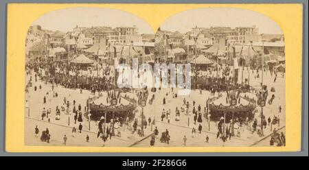 Vue des festivités sur la place Saint-Pierre à Paris; place Saint-Pierre le jour de la Fête; vue instantanée de la fête de montmartre .. Banque D'Images