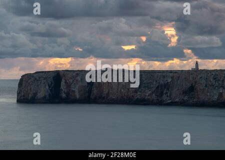 Phare de Farol do Cabo de Sao Vicente à Sagres, Portugal Banque D'Images