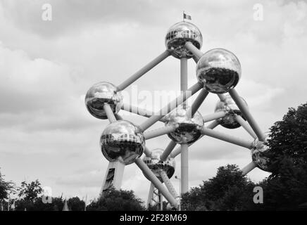 L'Atomium de Bruxelles en noir et blanc Banque D'Images