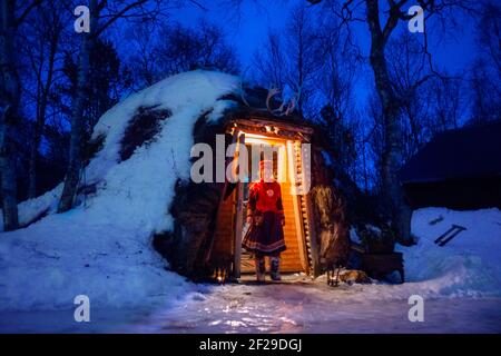 Dans une maison familiale sami à Lønsdal Storjord, Norvège. Parc national de Saltfjellet-Svartisen. À Saltfjellet est le Saltfjellet Svartisen, l'un des Banque D'Images