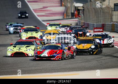 Début de la course, 71 RIGON Davide (ita), MOLINA Miguel (esp), AF Corse, Ferrari 488 GTE Evo, action pendant le Championnat du monde d'endurance WEC 2019 de la FIA, 8 heures de Bahreïn du 11 au 14 décembre au circuit International de Sakhir - photo Antonin Vincent / DPPI Banque D'Images