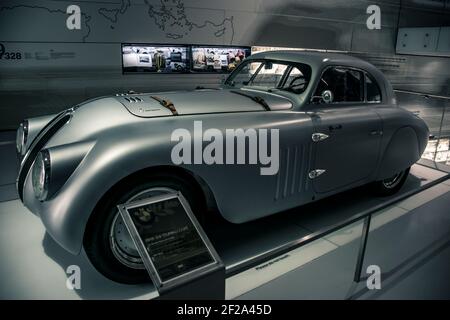 Munich/ Allemagne - Mai 24 2019: 1939 BMW 328 mille Miglia Roadster dans le musée BMW / BMW Welt Banque D'Images