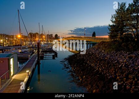 Scène de crépuscule à Haslar Marina Portsmouth Royaume-Uni Banque D'Images