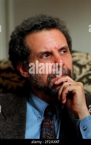 Daniel Goleman auteur interviewé février 1999 par Roger Trapp Banque D'Images