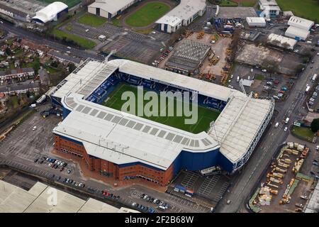 Vue aérienne du stade Hawthorns, stade du club de football West Bromwich Albion, West Bromwich Banque D'Images