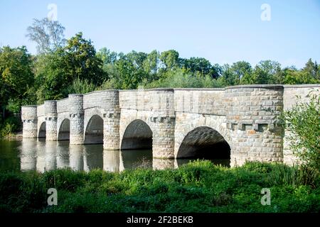 Moehnesee, Allemagne. 17 septembre 2020. Le pont historique ‚Kanzelbruecke, au lac ‚Moehnesee, près d'Arnsberg (Allemagne), le 17 septembre 2020. Credit: dpa/Alay Live News Banque D'Images