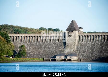 Moehnesee, Allemagne. 17 septembre 2020. Le mur du barrage au lac Moehnesee près d'Arnsberg (Allemagne), 17 septembre 2020. Credit: dpa/Alay Live News Banque D'Images