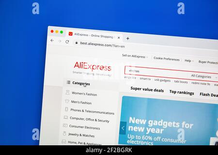 Ostersund, Suède - 21 janvier 2021 page d'accueil de la boutique AliExpress. Alibaba est un service de vente au détail en ligne basé en Chine et détenu par le Groupe Alibaba. Banque D'Images