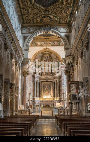 Amalfi, Italie - 05 août 2020 : intérieur de la cathédrale Saint Andrew 'Cattedrale di Sant'Andrea' à Amalfi, Italie Banque D'Images