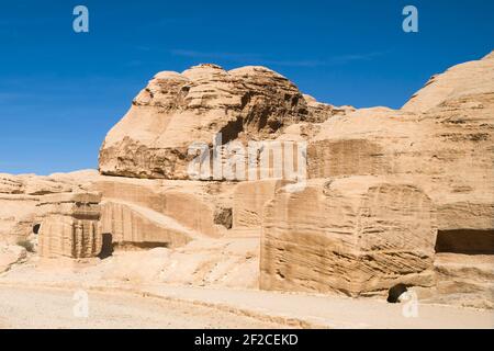 Les blocs Djinn - les tombeaux de la tour de pierre à Petra, en Jordanie Banque D'Images