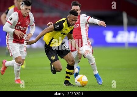 AMSTERDAM , PAYS-BAS - MARS 11: Meschack Elia de jeunes garçons, Nicolas Tagliafico d'Ajax pendant l'Ajax / BSC jeunes garçons - UEFA Europa League Roun Banque D'Images