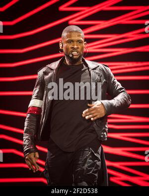 Usher se produit en direct à l'O2 Arena, Greenwich - Londres Banque D'Images