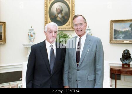 Le président George H. W. Bush et Joe DiMaggio. Banque D'Images