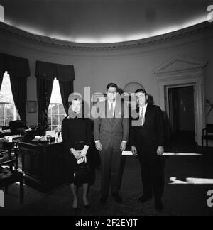 Le président John F. Kennedy avec l'ambassadeur des États-Unis au Luxembourg, William Robert Rivkin (02). Banque D'Images