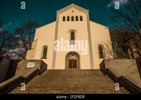 OPOLE, POLOGNE - 06 mars 2021 : une des plus anciennes églises d'Opole connue sous le nom d'église sur la colline Banque D'Images