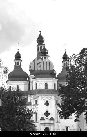 Cathédrale Saint-Nicolas à Nizhyn. Le bâtiment date du début du baroque ukrainien. Une ancienne église orthodoxe. Banque D'Images