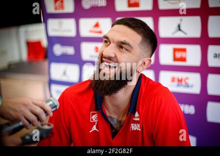 Vincent Poirier (Centre, 14 sélections) lors de la conférence de presse du 29 juillet 2019 à l'INSEP (Institut national du sport, de l'expertise et de la performance) à Paris, France avant le départ pour la coupe du monde de basket-ball FIBA Chine 2019 - photo Ann-Dee LAMOUR / CDP MEDIA / DPPI Banque D'Images