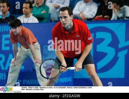 TENNIS - OUVERT 13 2009 - MARSEILLE (FRA) - 14 AU 22/02/2009 - PHOTO : ANNE GUARDIOLA / DPPI HOMMES - MICHAEL LLODRA (FRA) Banque D'Images