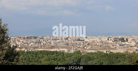 Vue panoramique de Rome avec ses dômes et ses clochers Vue depuis la colline de Janiculan Banque D'Images