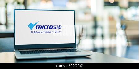 POZNAN, POL - 6 FÉVRIER 2021 : ordinateur portable affichant le logo de Microsip Banque D'Images