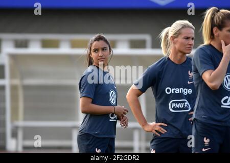 Sakina Karchaoui lors de la session de formation de l'équipe de football de la France des femmes le 1er avril 2019 à Clairefontaine près de Paris, France - photo Antoine Massinon / A2M Sport Consulting / DPPI Banque D'Images