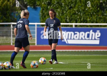 Gaetane Thiney pendant la session de formation de l'équipe de football de la France féminine, préparation à la coupe du monde de la Femme 2019 le 23 mai 2019 à Clairefontaine près de Paris, France - photo Antoine Massinon / A2M Sport Consulting / DPPI Banque D'Images