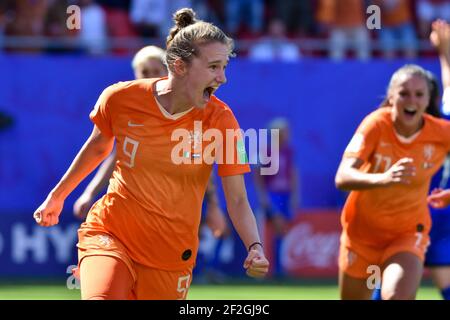 Vivianne Miedema des pays-Bas célèbre le but de la coupe du monde de la FIFA féminine France 2019, quart de finale du match de football entre l'Italie et les pays-Bas le 29 juin 2019 au stade Hainaut à Valenciennes, France - photo Melanie Laurent / A2M Sport Consulting / DPPI Banque D'Images