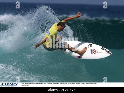 SURF - SNIKERS SURF AUSTRALIEN OUVERT 2004 - SYDNEY , PLAGE DE MAROUBRA (AUS) - 21/03/2004 - PHOTO : ANDREA FRANCOLINI / ILLUSTRATION DPPI Banque D'Images