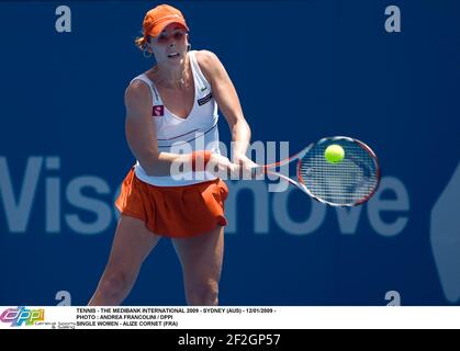 TENNIS - THE MEDIBANK INTERNATIONAL 2009 - SYDNEY (AUS) - 12/01/2009 - PHOTO : ANDREA FRANCOLINI / DPPI FEMME CÉLIBATAIRE - ALIZE CORNET (FRA) Banque D'Images