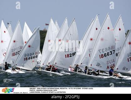 VOILE - 2006 SYDNEY INTERNATIONAL REGATTA - 15 AU 19/12/2006 - SYDNEY (AUS) PHOTO : ANDREA FRANCOLINI / DPPI LASER RADIAL CLASSE AU DÉBUT/ ILLUSTRATION Banque D'Images