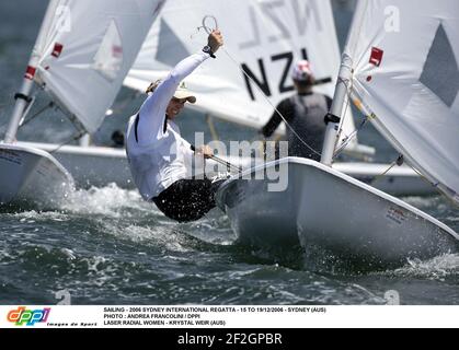 VOILE - 2006 SYDNEY INTERNATIONAL REGATTA - 15 AU 19/12/2006 - SYDNEY (AUS) PHOTO : ANDREA FRANCOLINI / DPPI LASER RADIAL FEMMES - KRYSTAL WEIR (AUS) Banque D'Images