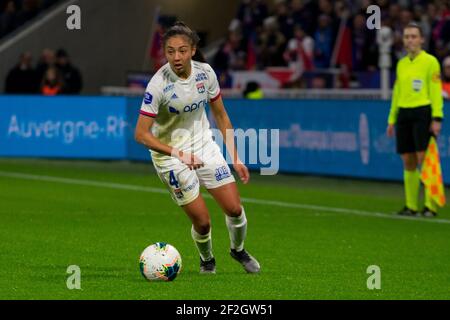 Selma Bacha de l'Olympique Lyonnais contrôle le ballon pendant le championnat de France féminin, D1 Arkema football match entre l'Olympique Lyonnais et Paris Saint Germain le 16 novembre 2019 au stade Groupama à Decines Charpieu près de Lyon, France - photo Antoine Massinon / A2M Sport Consulting / DPPI Banque D'Images