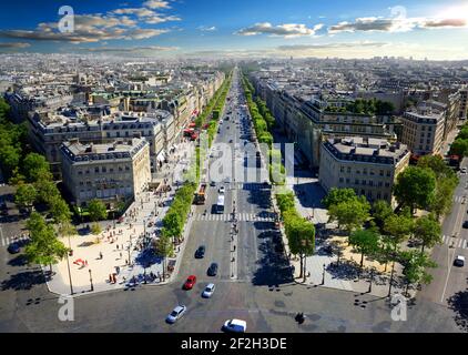 Vue sur l'Avenue des Champs Elysées de l'Arc de Triomphe à Paris, France Banque D'Images