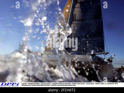 VOILE - GRANDS RECORDS - LE DÉFI - VERS L'AUSTRALIE RECORD - SYDNEY (AUS) DÉBUT - 22/06/2005 - PHOTO : ANDREA FRANCOLINI / DPPI GERONIMO CAP GEMINI SCHNEIDER ELECTRIC / SKIPPER : OLIVIER DE KERSAUSON (FRA) Banque D'Images