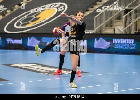 Nadia Offendal de Paris 92 lors du match de handball de la Ligue européenne des femmes de l'EHF entre Paris 92 et Herning-Ikast Handbold le 16 janvier 2021 au Palais des Sports d'Issy-les-Moulineaux, France - photo Antoine Massinon / A2M Sport Consulting / DPPI Banque D'Images