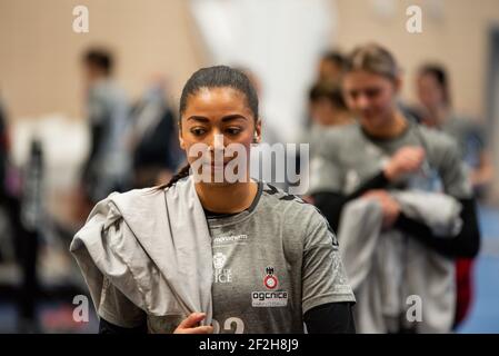 Kimberley Bouchard de l'OGC Nice pendant le championnat de France féminin, Ligue Butagaz Energie handball match entre Paris 92 et OGC Nice le 3 février 2021 au Palais des Sports Robert Charpentier à Issy-les-Moulineaux, France - photo Antoine Massinon / A2M Sport Consulting / DPPI Banque D'Images