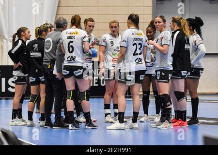 Les joueurs de Brest BH pendant le championnat de France féminin, Ligue Butagaz Energie handball match entre Paris 92 et Brest BH le 10 février 2021 au Palais des Sports Robert Charpentier à Issy-les-Moulineaux, France - photo Melanie Laurent / A2M Sport Consulting / DPPI Banque D'Images