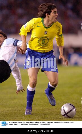 FOOTBALL - MONDIAL 2006 - PARTIE QUALIFIANTE - - ARGENTINE V BRÉSIL - 08/06/2005 - KAKA (BRA) - PHOTO BERTRAND MAHE / FLASH Banque D'Images