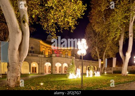 Regentenbau, trois rois saints, décoration, Noël, heure bleue, Bad Kissingen, Franconie, Bavière, Allemagne, Europe Banque D'Images