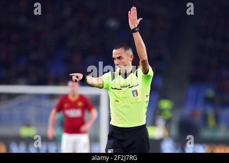 Arbitre Marco Guida gestes pendant le championnat italien Serie UN match de football entre AS Roma et Bologna FC 1909 le 7 février 2020 au Stadio Olimpico à Rome, Italie - photo Federico Proietti / DPPI Banque D'Images