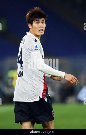 Takehiro Tomiyasu de Bologne réagit pendant le championnat italien Serie UN match de football entre AS Roma et Bologna FC 1909 le 7 février 2020 au Stadio Olimpico à Rome, Italie - photo Federico Proietti / DPPI Banque D'Images