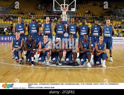 BASKET BALL - TOURNOI DE STRASBOURG 2008 - STRASBOURG (FRA) - 15 AU 17/08/2008 - PHOTO : CATHERINE STEENKESTE / DPPI FRANCE V LETTONIE - ÉQUIPE FRANÇAISE Banque D'Images