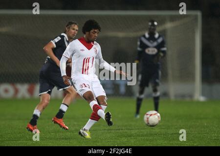 FOOTBALL - CHAMPIONNAT DE FRANCE 2012/2013 - L1 - GIRONDINS BORDEAUX V LILLE OSC - 19/10/2012 - PHOTO MANUEL BLONDAU / DPPI - RYAN MENDES Banque D'Images