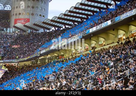 Inter fans pendant le championnat italien Serie UN match de football entre le FC Internazionale et le Juventus FC le 27 avril 2019 au stade Giuseppe Meazza à Milan, Italie - photo Morgese - Rossini / DPPI Banque D'Images