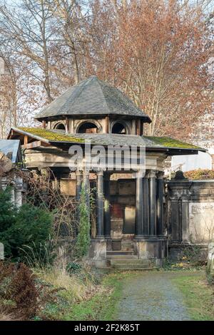 Berlin, cimetière juif Berlin Weissensee, champ C1, coin du mur nord, mausolée, enterrement héréditaire Meyer-Michaelis Banque D'Images