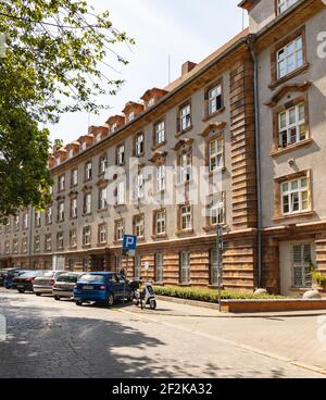 Wroclaw, Pologne - Mai 8 2020 : façade de ZUS - bâtiment de sécurité sociale Banque D'Images