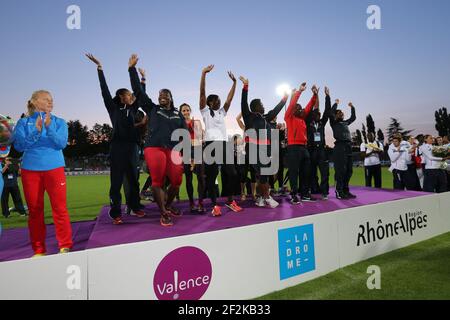 Athlétisme - DecaNation 2013 - Valence - France - 31/08/2013 - photo Manuel Blondau/ KMSP / DPPI - équipe USA sur le podium Banque D'Images