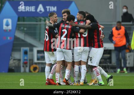 L'équipe Milan célèbre le gol pendant le championnat italien série UN match de football entre AC Milan et AC Fiorentina le 29 novembre 2020 au stade San Siro à Milan, Italie - photo Morgese-Rossini / DPPI Banque D'Images