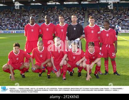FOOTBALL - JEU AMICAL - 020719 - LE HAVRE AC V FC LIVERPOOL -TEAM LIVERPOOL (RANGÉE ARRIÈRE DE GAUCHE À DROITE : ALOU DIARA / DJIMI TRAORE / MARKUS BABBEL / JERZY DUDEK / STEVEN GERRARD / BERNARD DIOMEDE. PREMIÈRE RANGÉE : JARY LITMANEN / MILAN BAROS / CHRIS KIRKLAND / NICK BARMBY / GREGORY VIGNAL. ) - PHOTO DANIEL BARDOU / FLASH PRESSE Banque D'Images