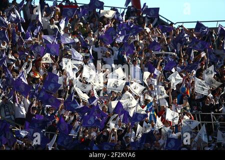 Les supporters du Real Madrid CF applaudissent leur équipe avant la finale du match de football 2013/2014 de la Ligue des champions de l'UEFA entre le Real Madrid et l'Atletico le 24 mai 2014 au stade Luz à Lisbonne, au Portugal. Photo Manuel Blondau / AOP Press / DPPI Banque D'Images